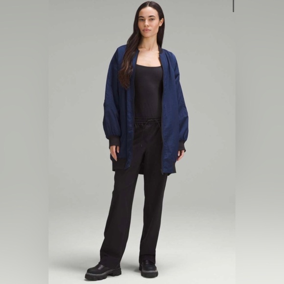 Lululemon Oversized-Fit Non-Stop Bomber Jacket
Night Sea / Black reversible 10 - Picture 1 of 15